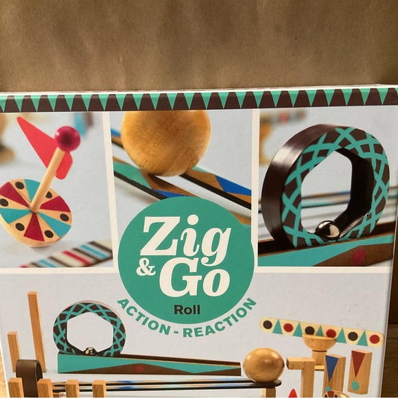 New! Djeco Zig & Go Roll Action Chain Reaction Wood Construction Set - Picture 2 of 10